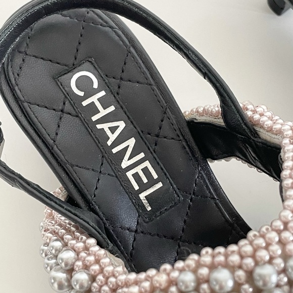 Chanel Pearl Sandal - Picture 10 of 11